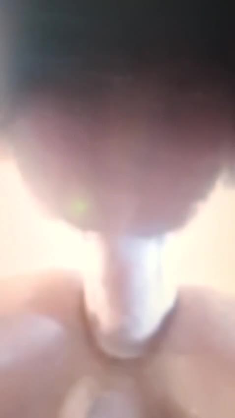 Cena sensual de oral, blowjob e close-up
