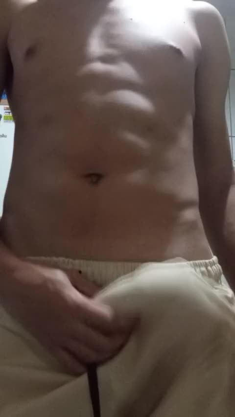 Tease, volume, masturbação discreta, voyeurismo