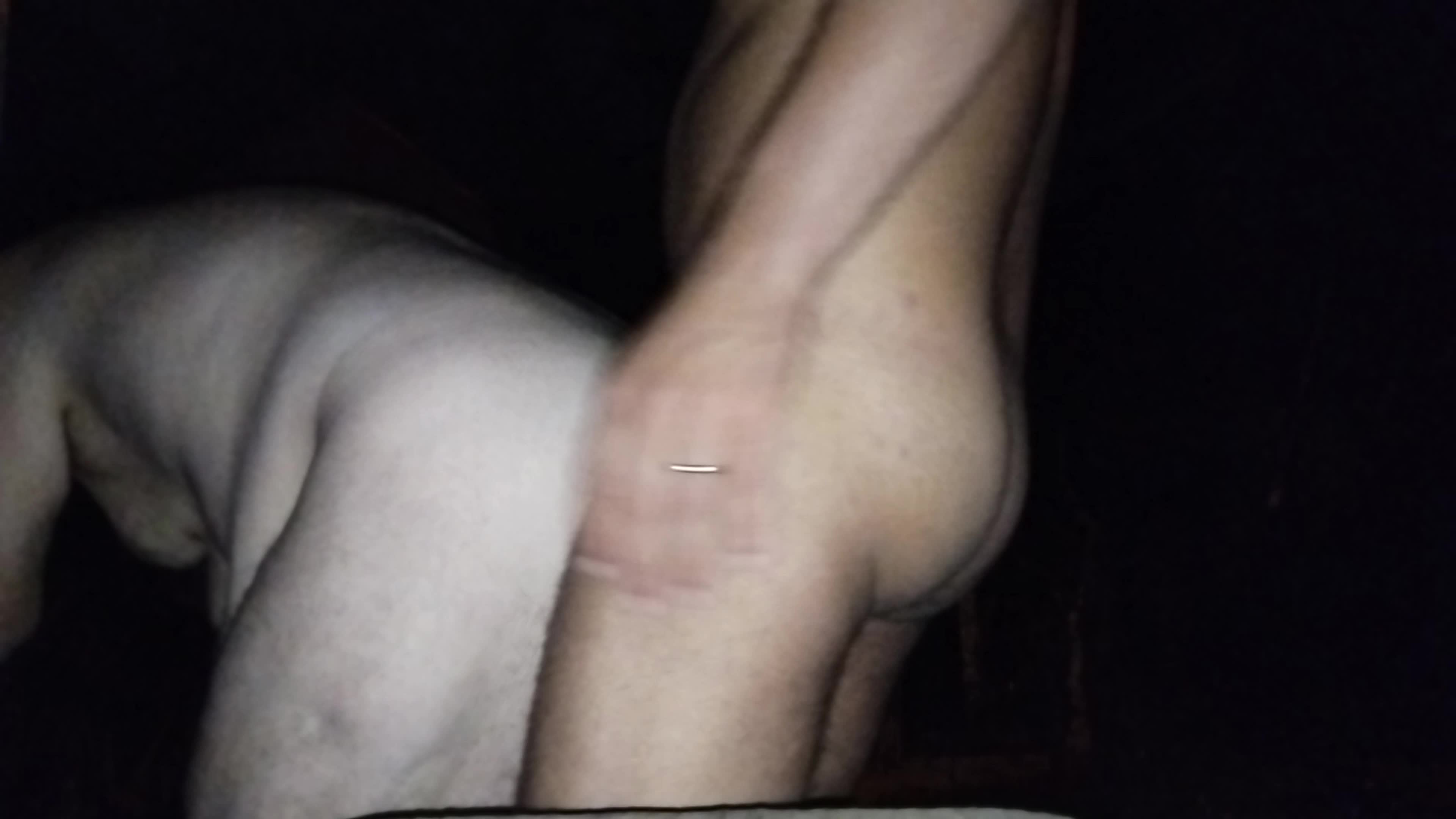 Cena sensual de sexo anal caseiro