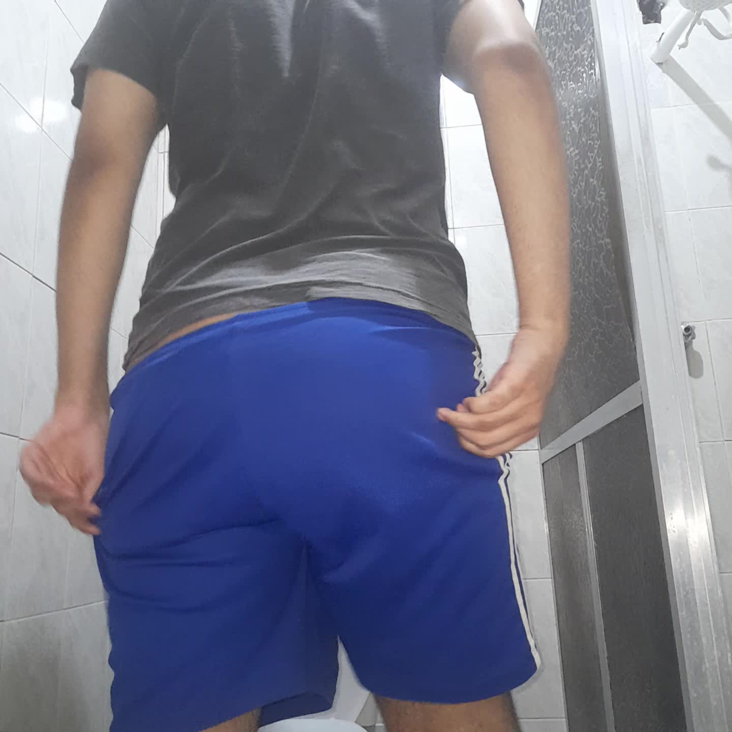 Exibicionismo e fetiche anal