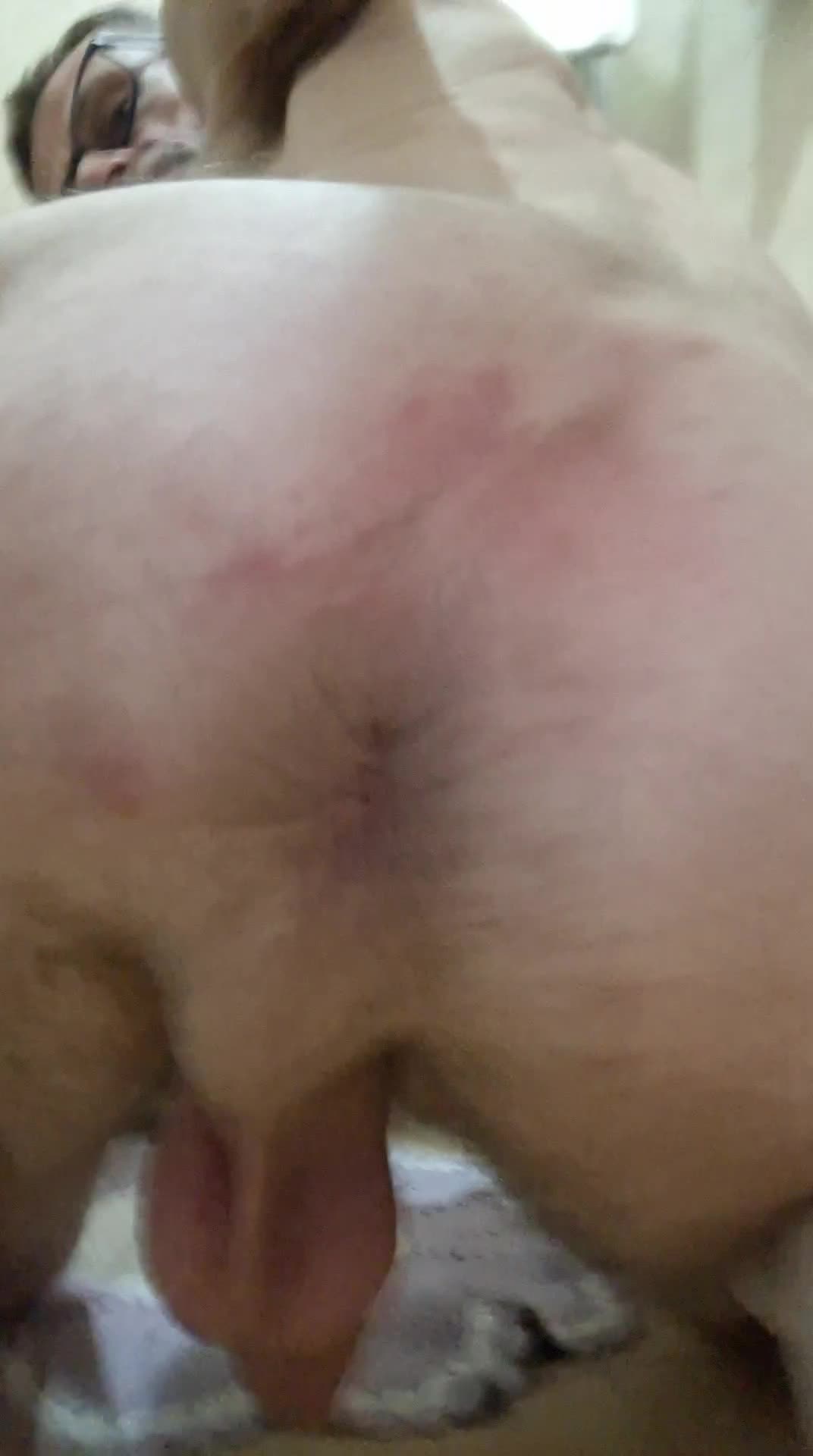 Exibicionismo e fetiche anal com Loirodiscretomamador