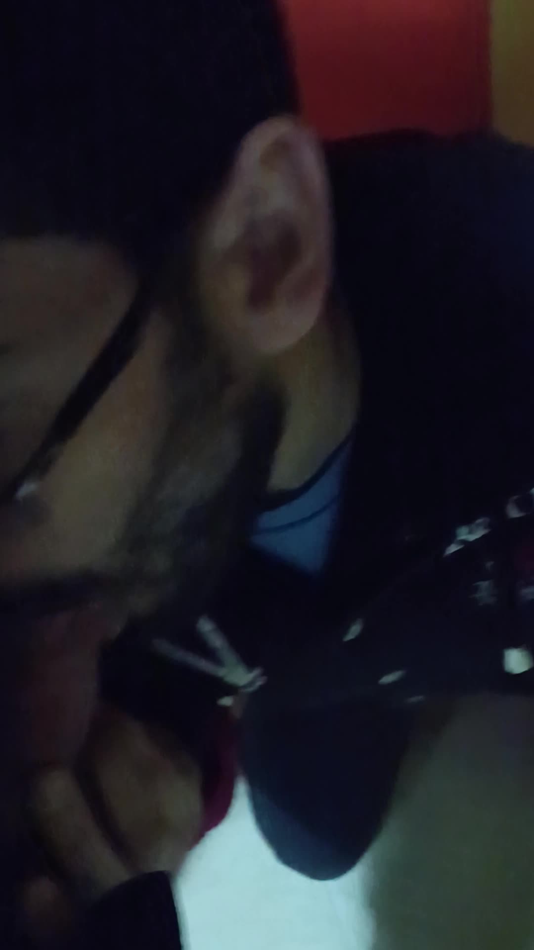 Sexo oral com barbudo e pau cabeludo