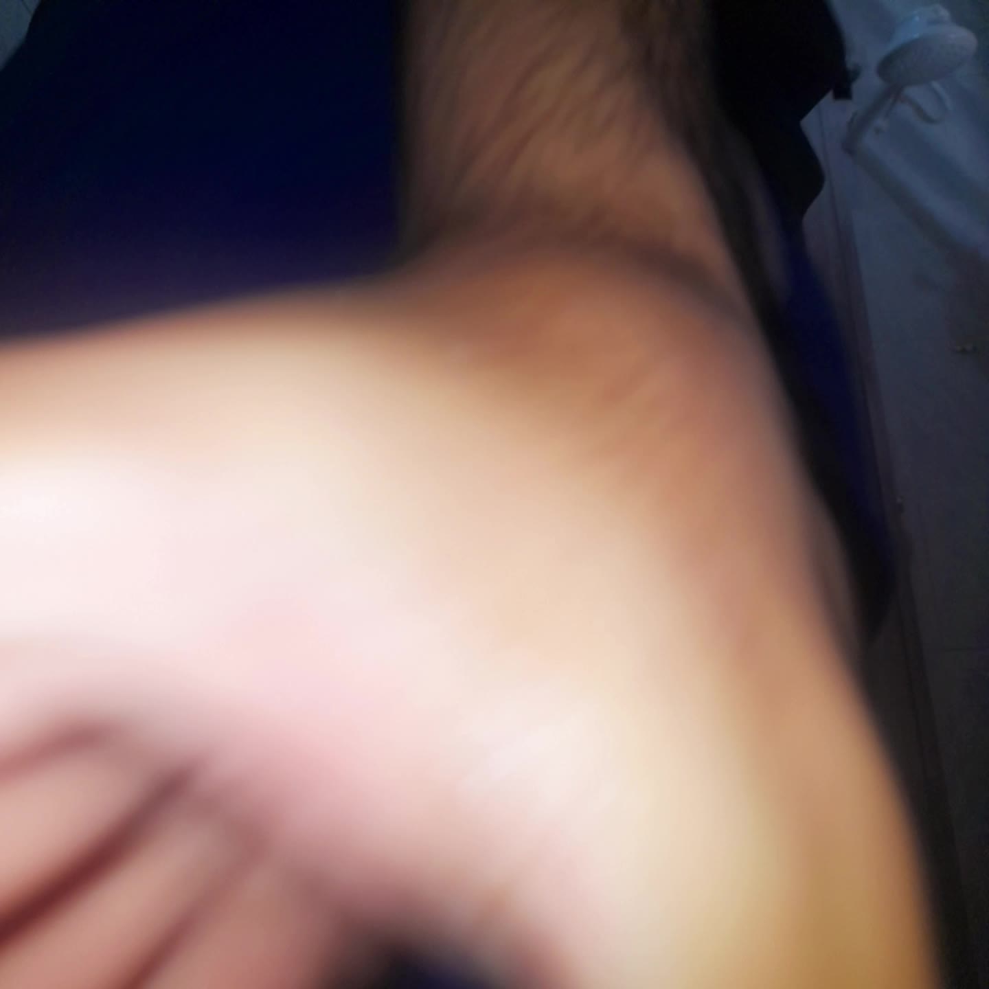 Orgia, anal e masturbação - bundudo se exibindo