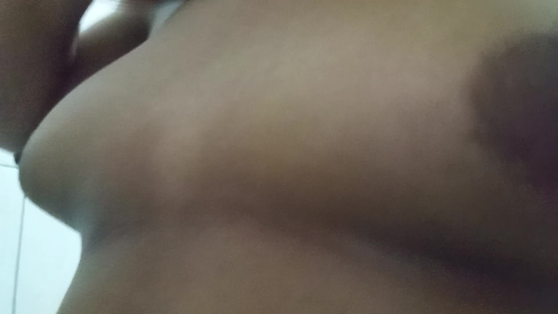 Masturbação sensual e prazer íntimo