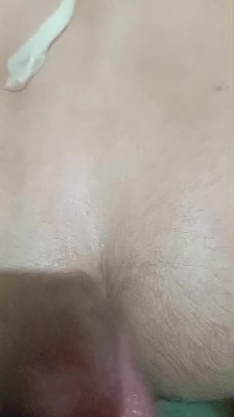 lubrificação e carícias sensuais