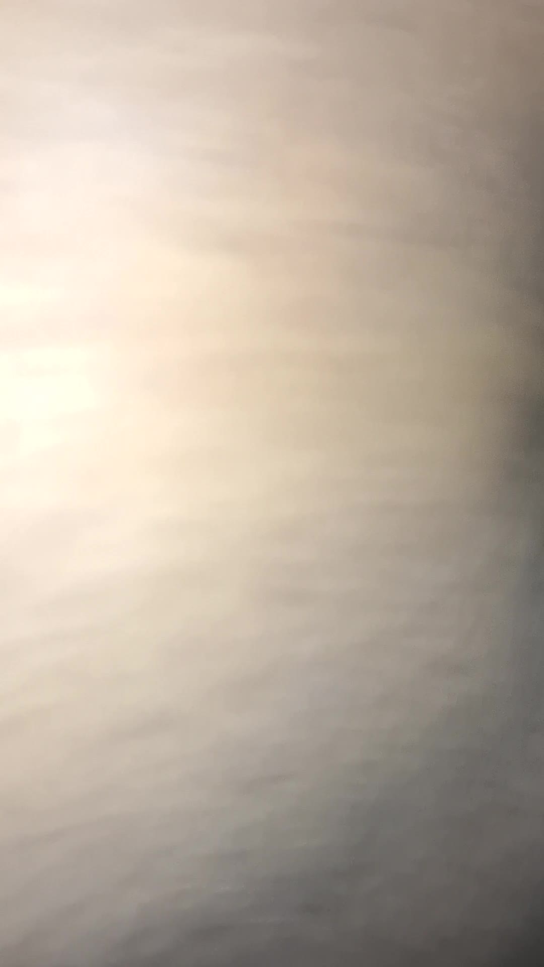 Bumbum peludo molhado e ânus excitante