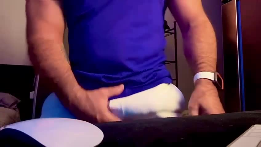 Masturbação, cueca e tesão em vídeo sensual