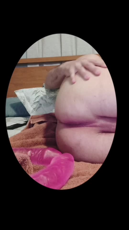 Brinquedo erótico e estimulação anal