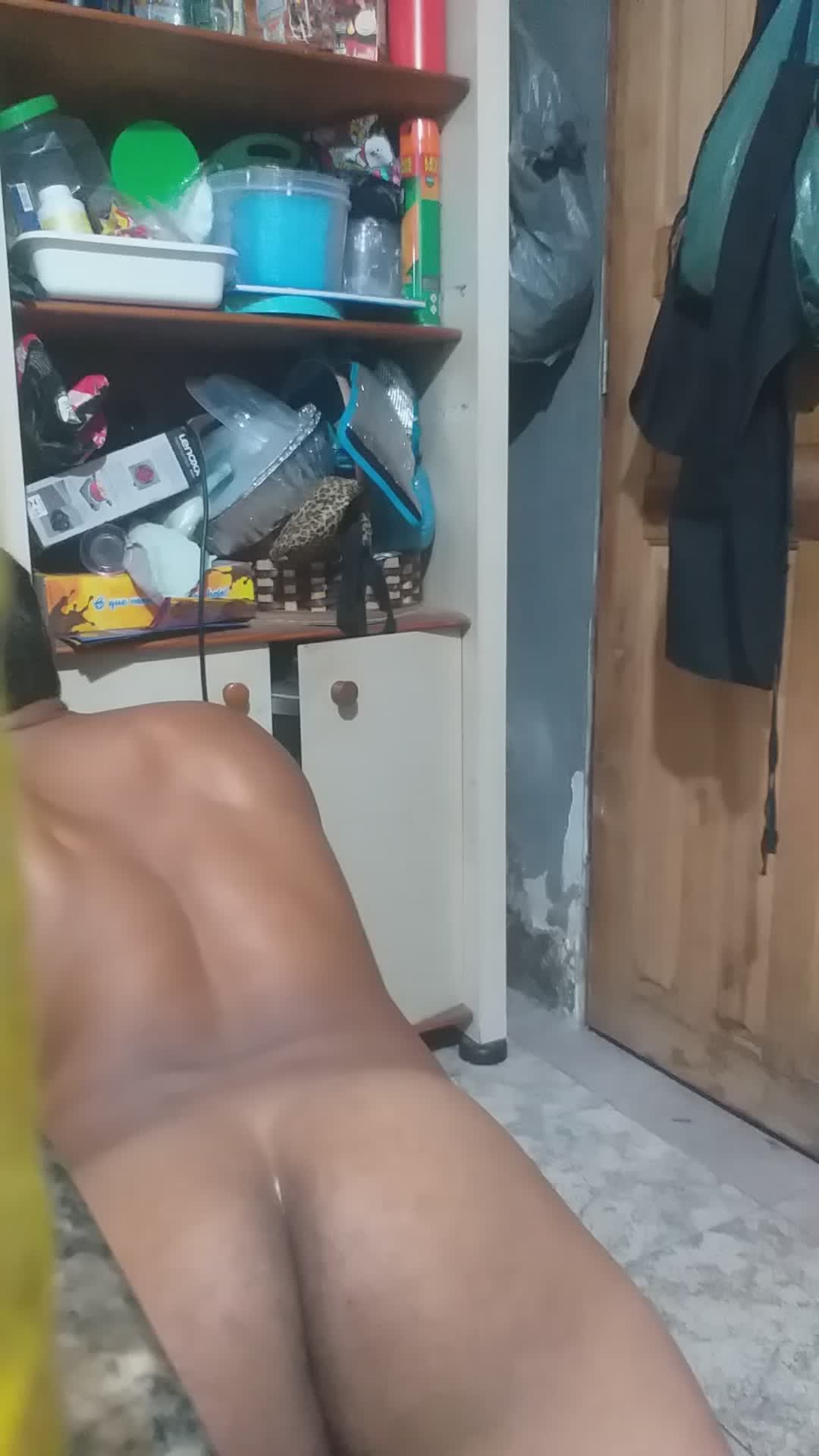 bunda, exibicionismo