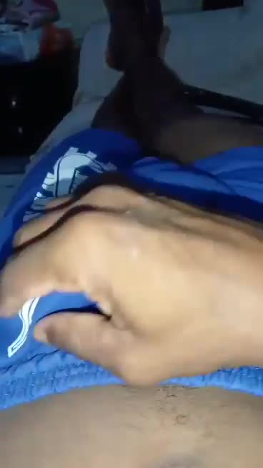 Masturbação e punheta com pauzão duro