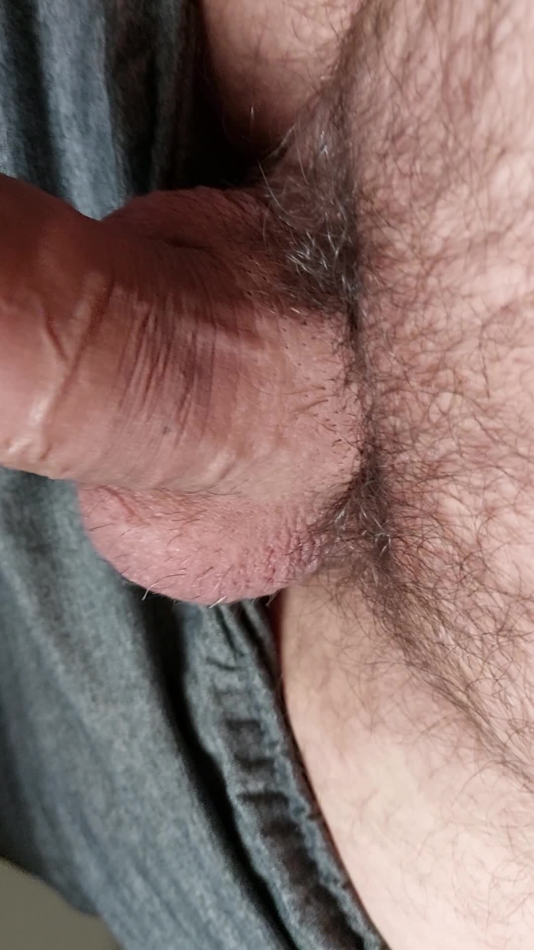 Masturbação e exibicionismo masculino detalhado