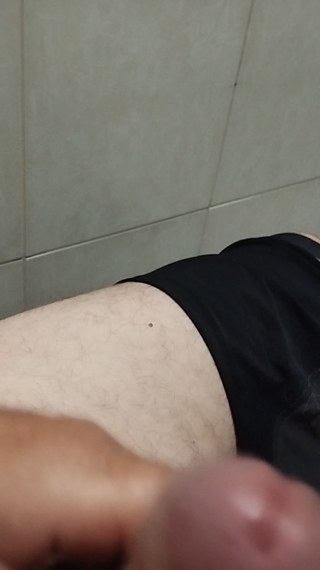Masturbação e ejaculação em close