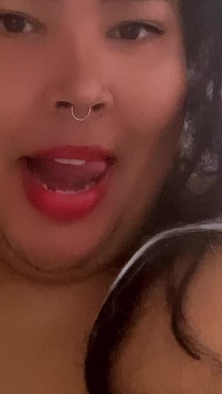 Close-up facial, provocação e sedução