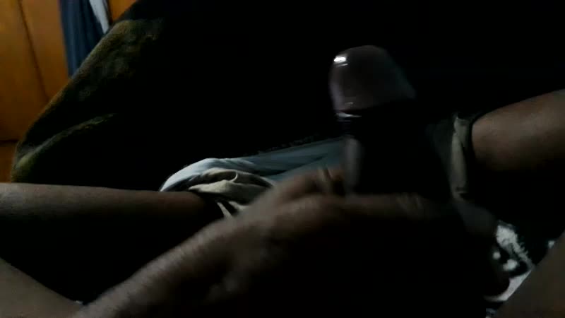 Masturbação sensual em close-up, punheta detalhada