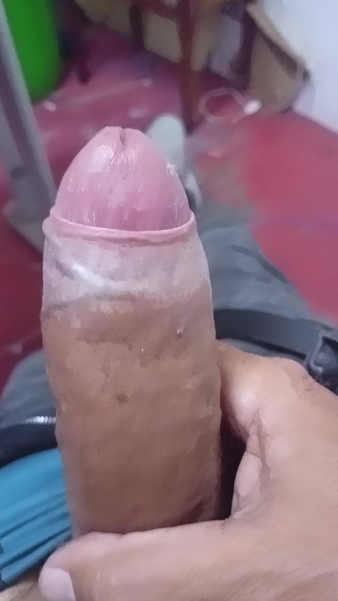 Masturbação masculina em close-up sensual