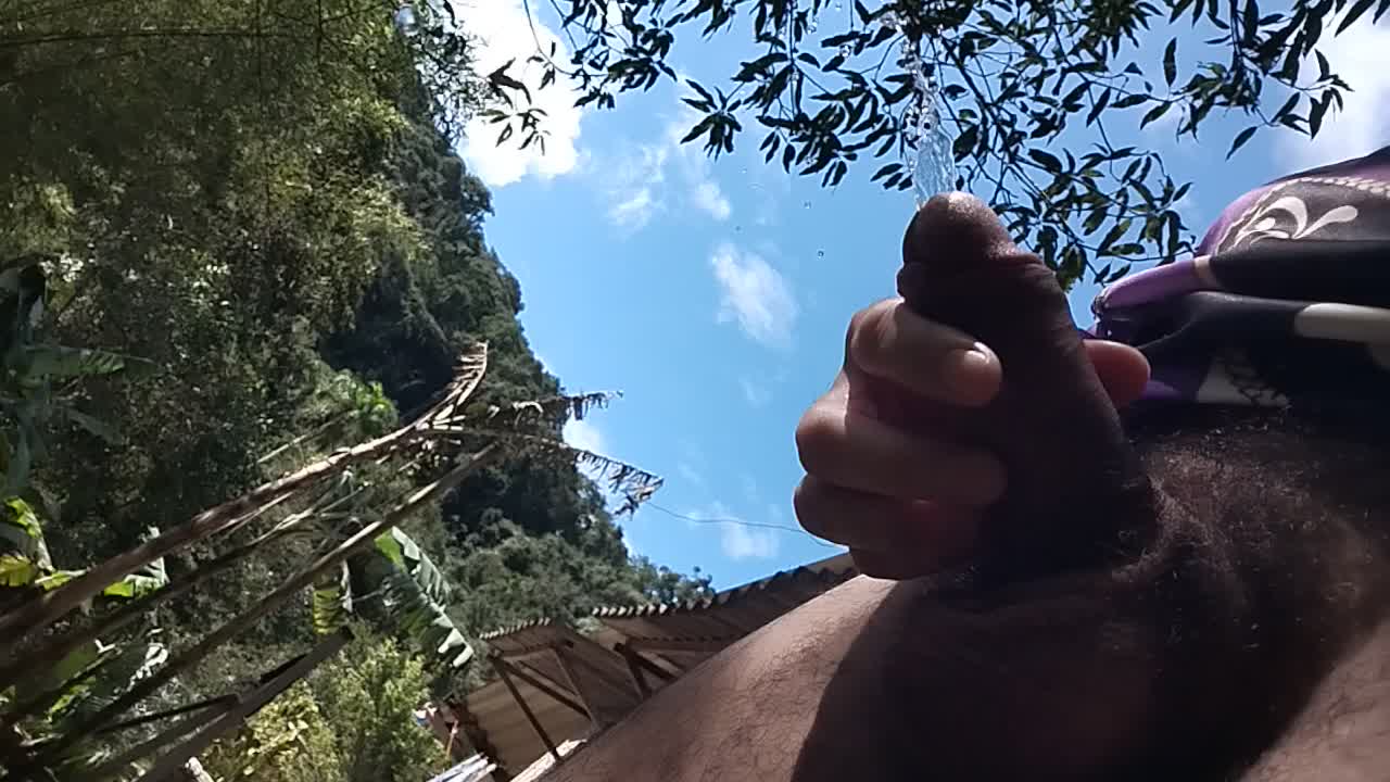 Masturbação, exibicionismo, voyeurismo, ao ar livre, biquíni masculino