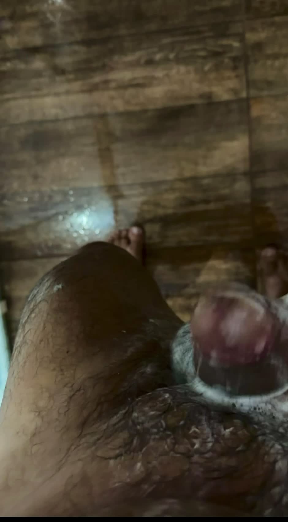 Bitola mostrando pênis e masturbação provocante