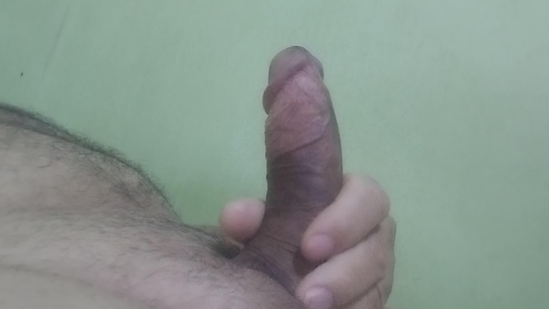 Khyle exibindo pênis em close para fãs de masturbação