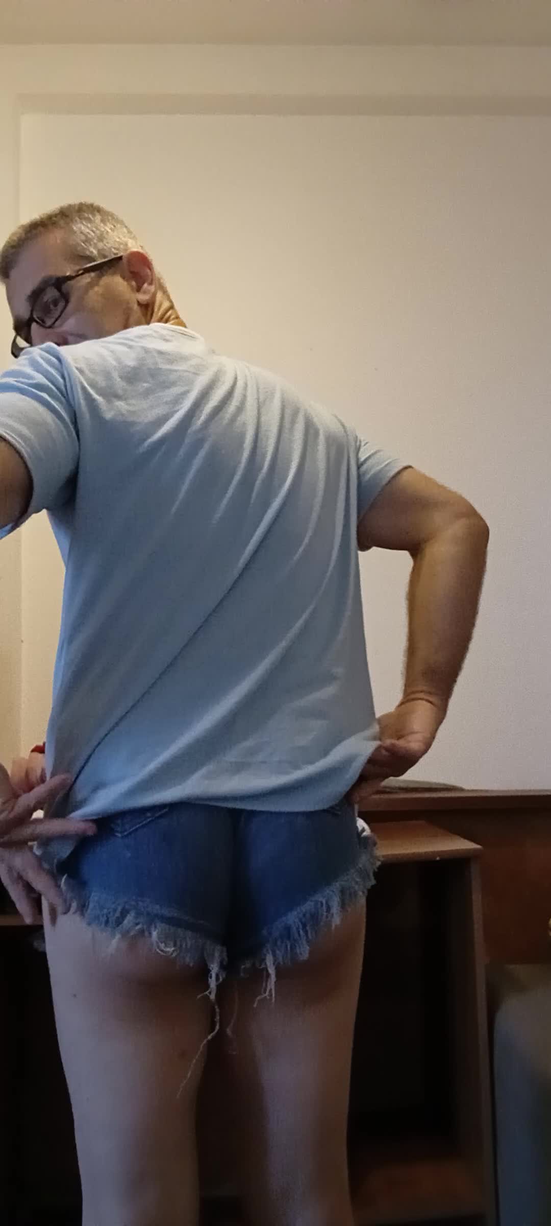 Bunda, fetiche de roupa, crossdressing