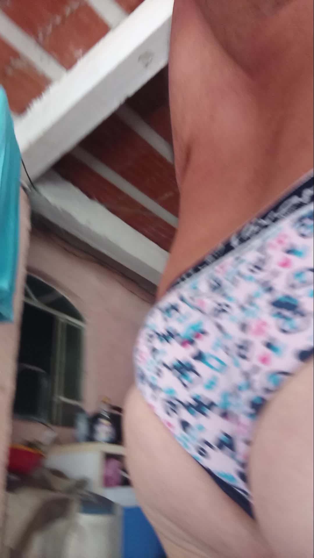 Bunda e cueca sensual