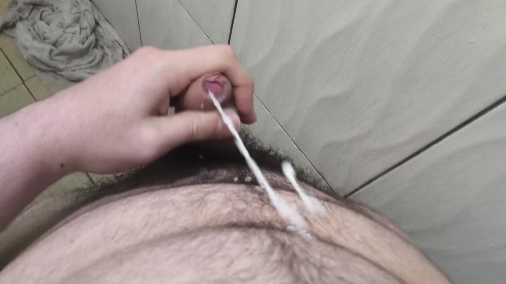 Masturbação, gozo na barriga, orgasmo e punheta