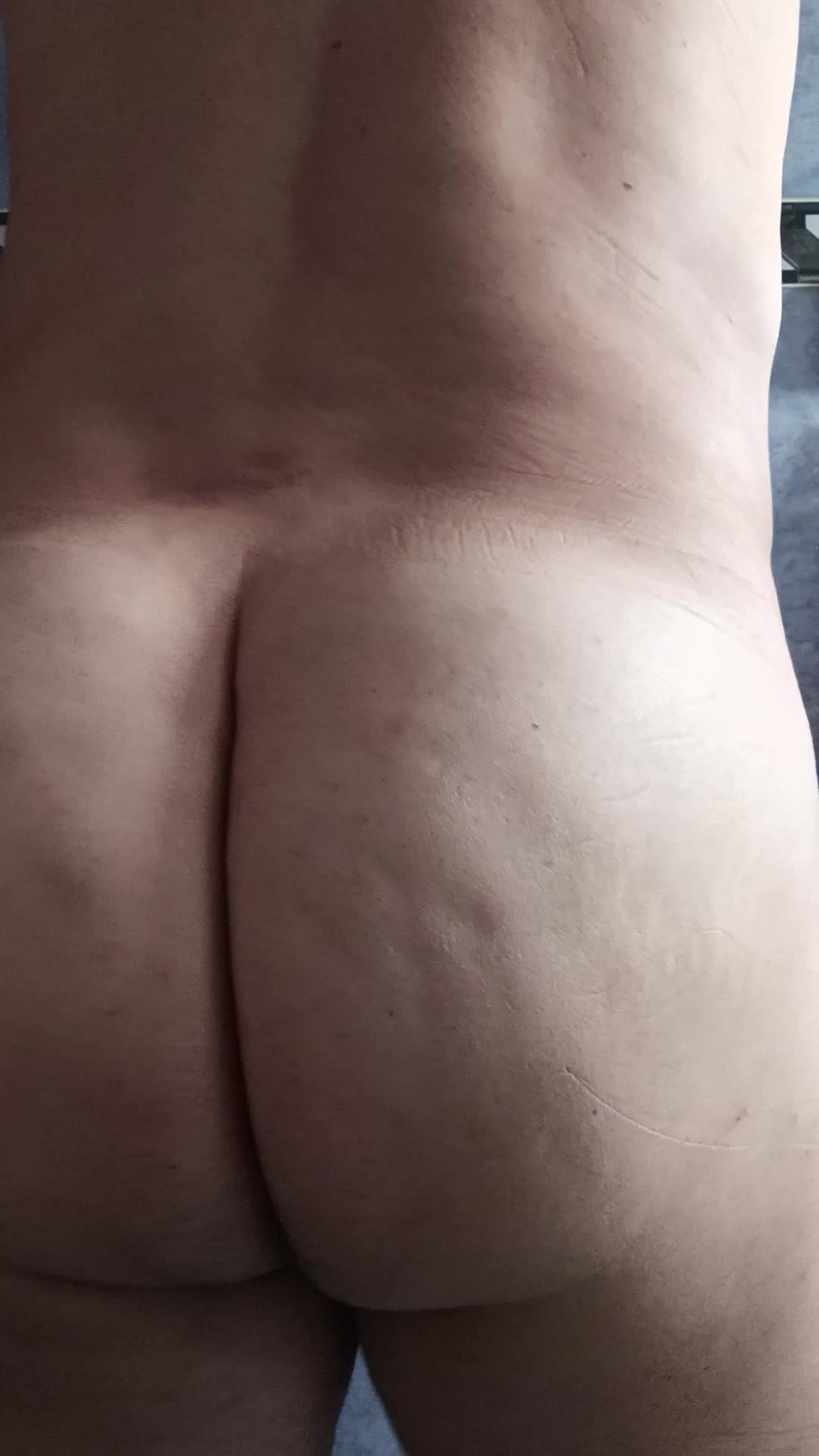Exibição, nudez, bunda