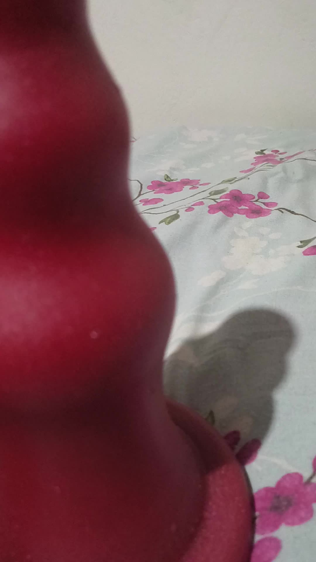 Brinquedos e sex toys em silicone vermelho