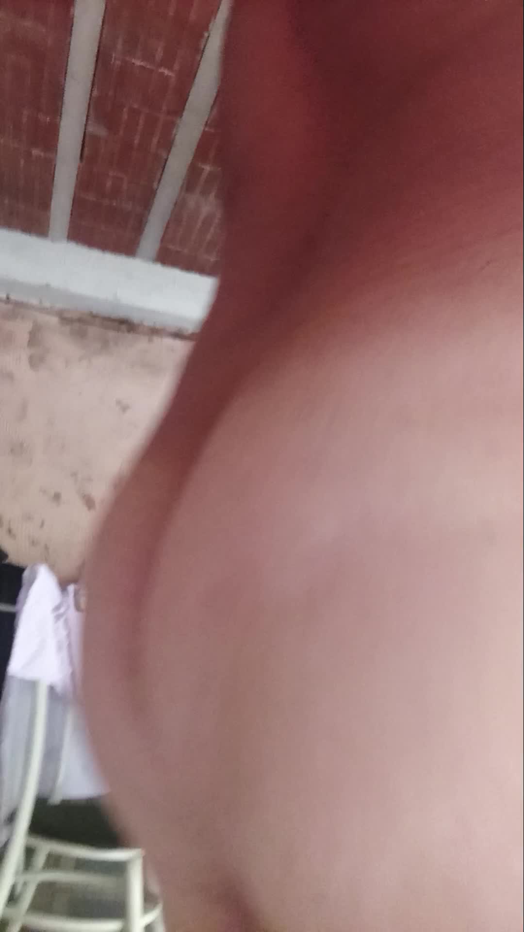 bunda bronzeada sensual