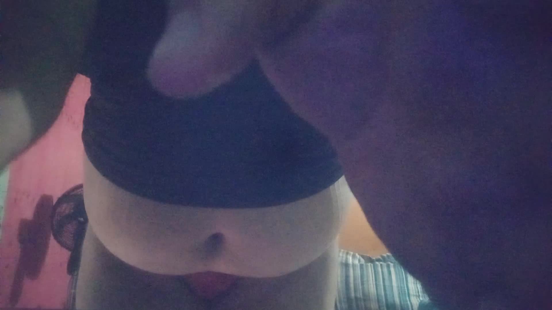 Lingerie vermelha e aperto sensual