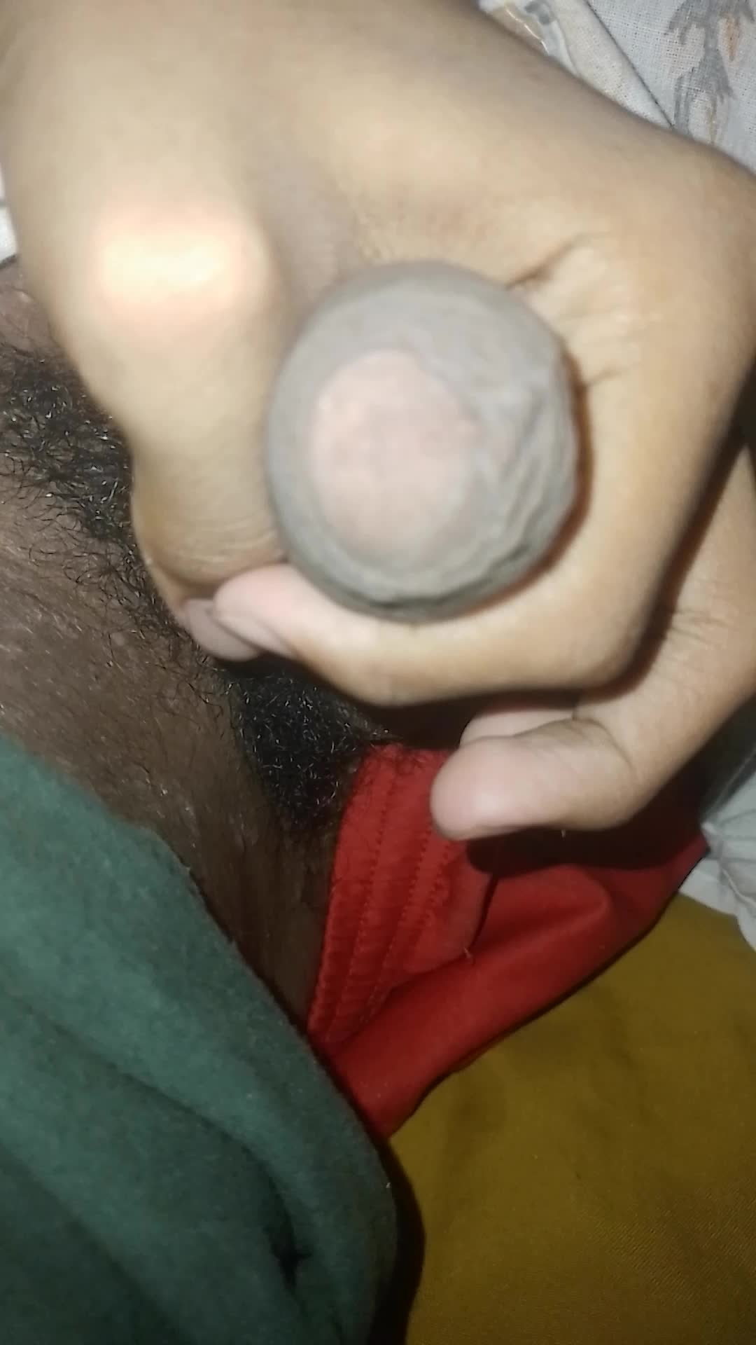 Masturbação intensa e foco no pênis