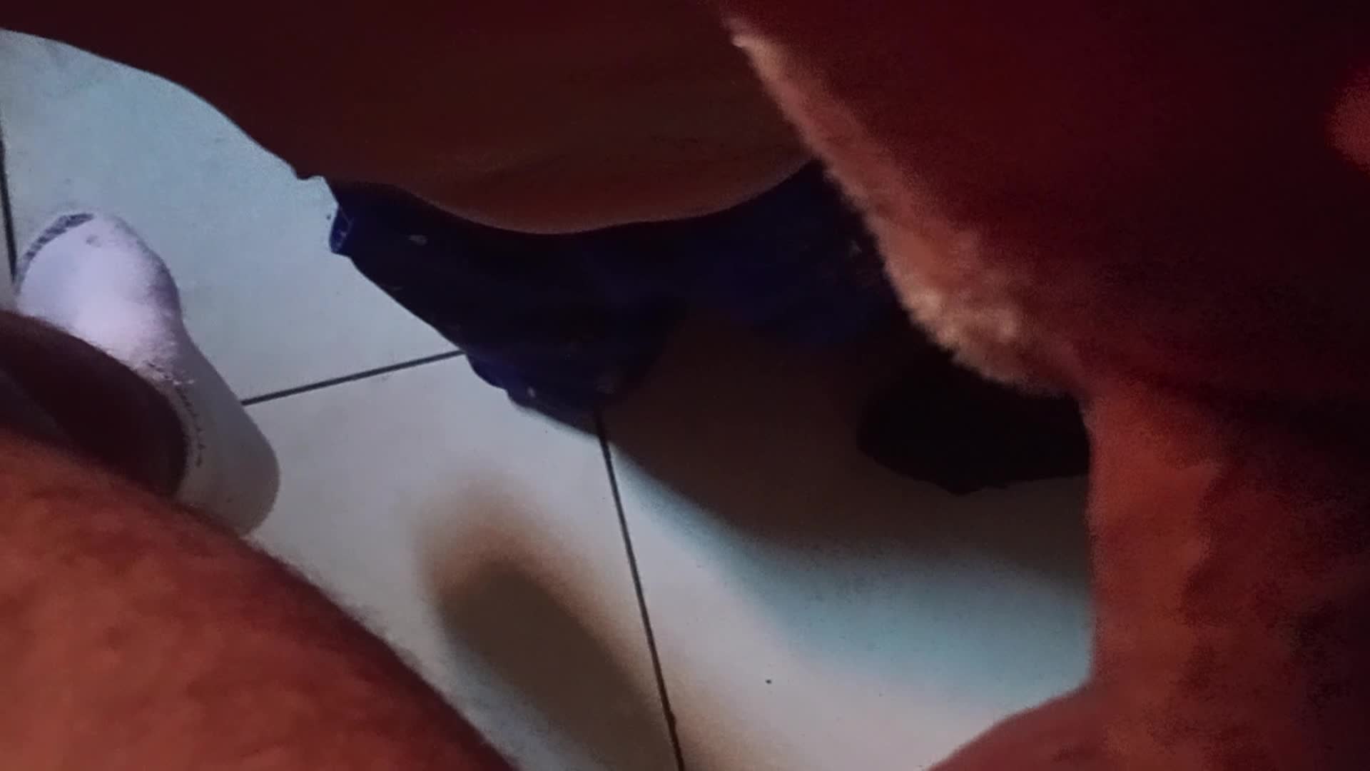 Sexo oral e gozando na boca
