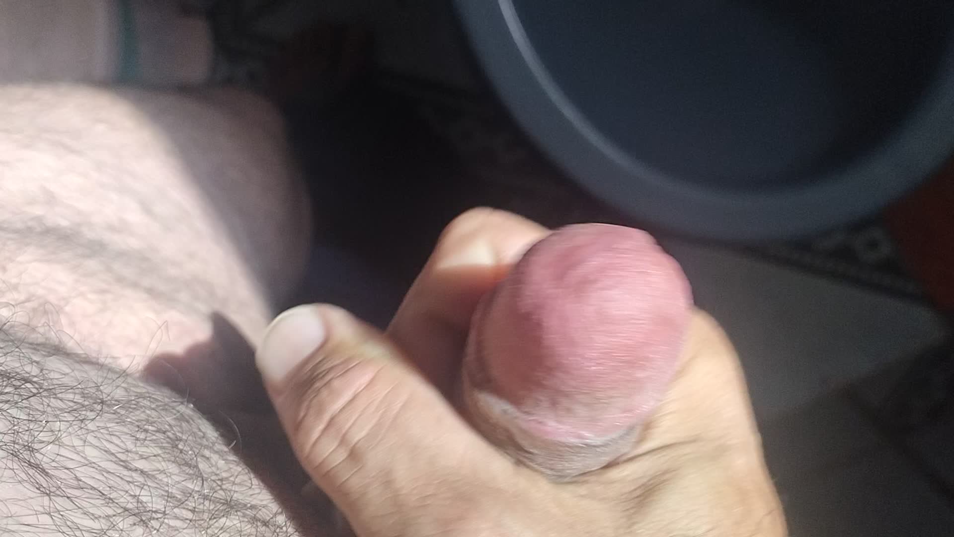 Gozada e masturbação em close