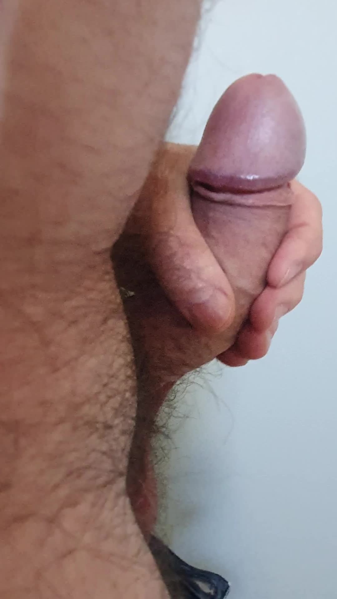 Masturbação, exibicionismo e orgasmo pulsante