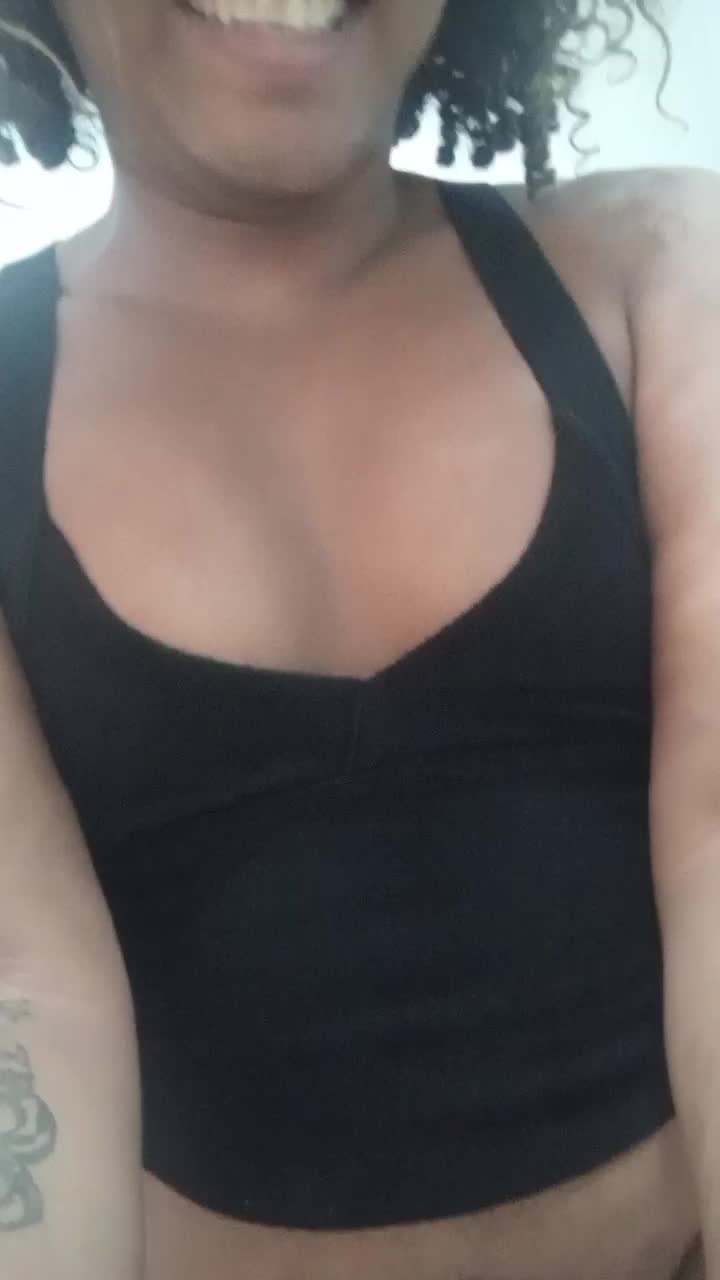 Jade sensual em vídeo caseiro