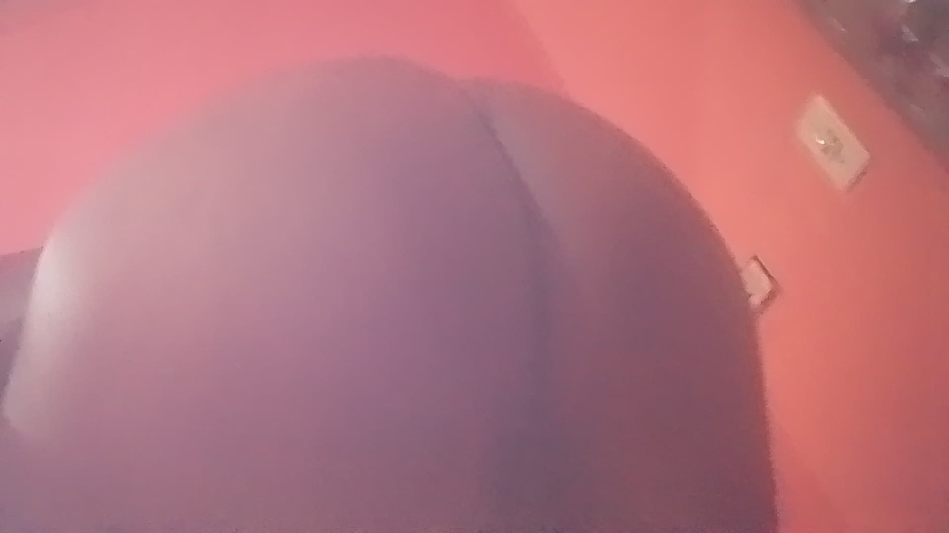 Exibicionismo e bunda masculina em destaque
