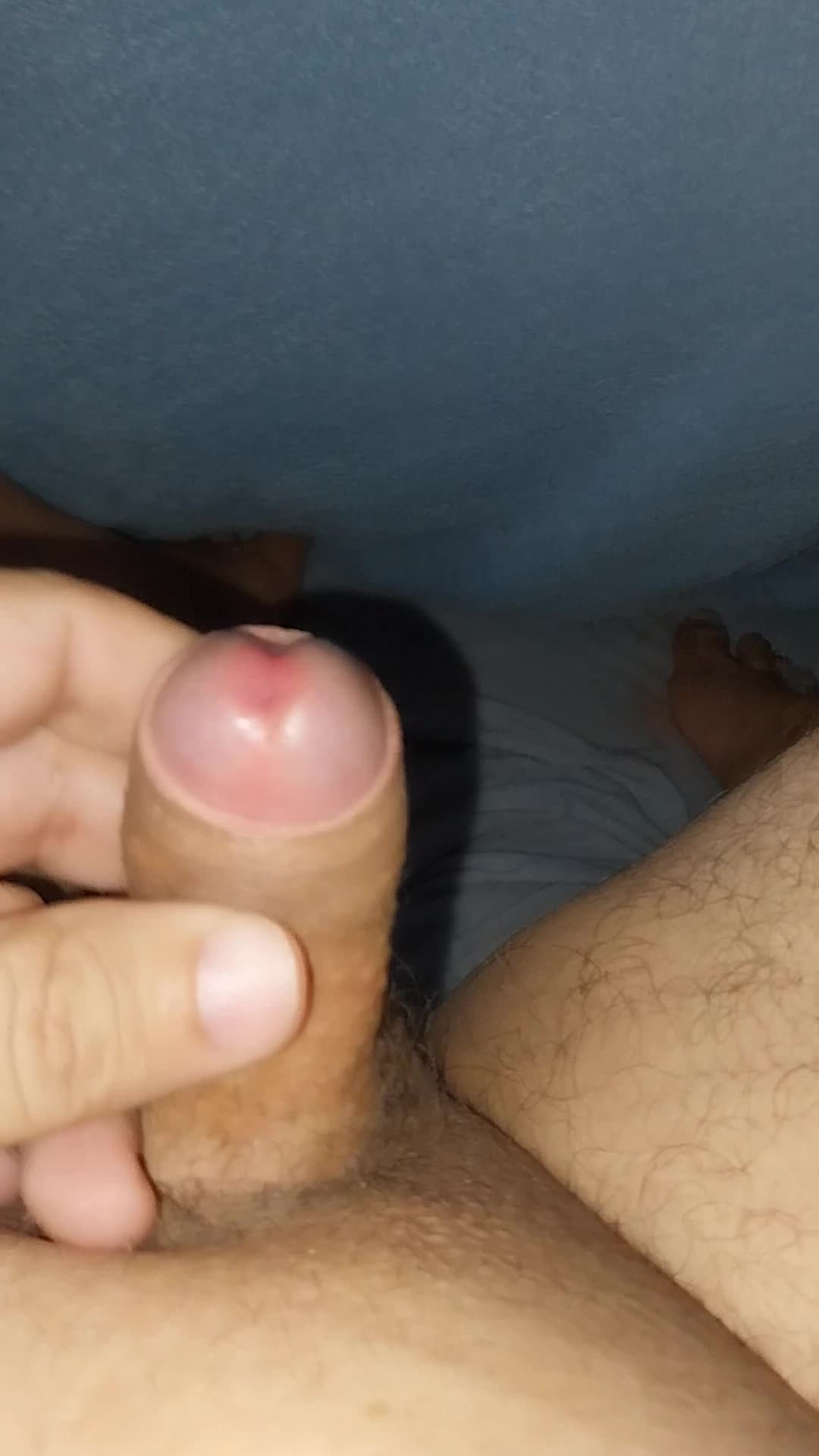 Masturbação masculina sensual com foco íntimo