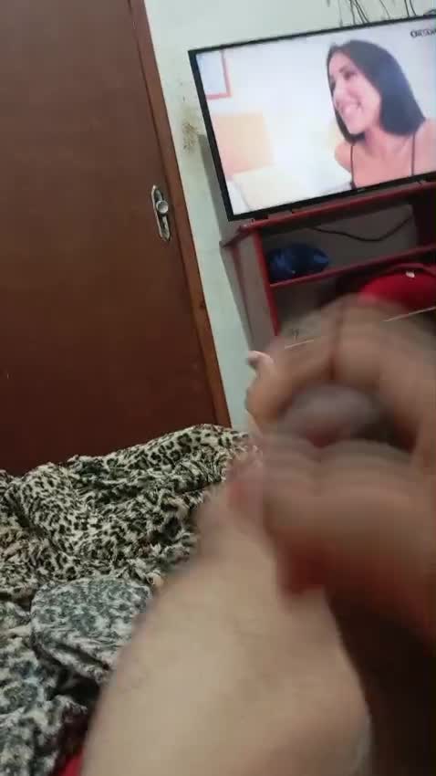 Masturbação caseira e ejaculação intensa