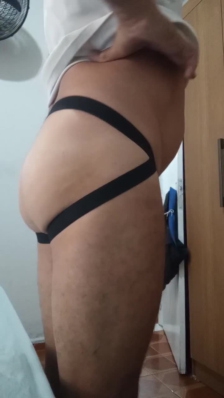 Jockstrap e bunda perfeita