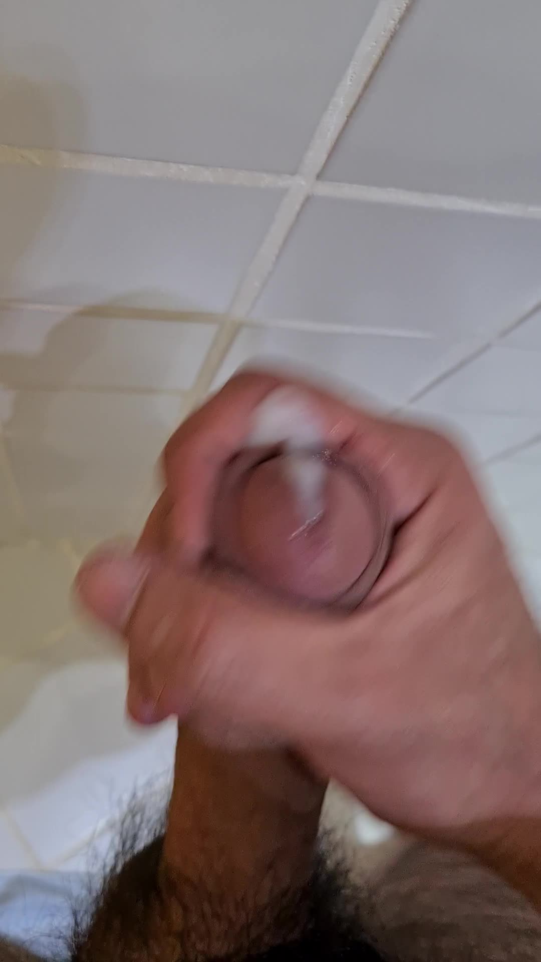 Masturbação intensa e explícita