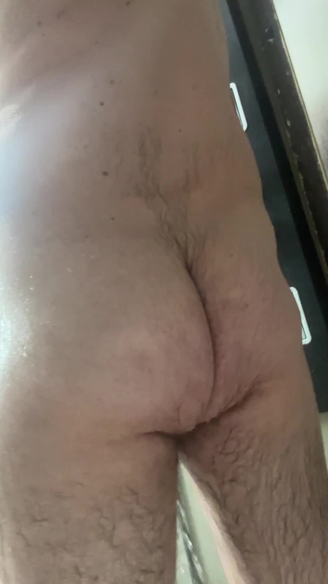 Banho, masturbação e prazer sensual