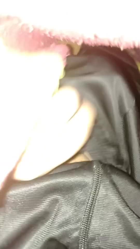 Masturbação e prazer com pegada intensa