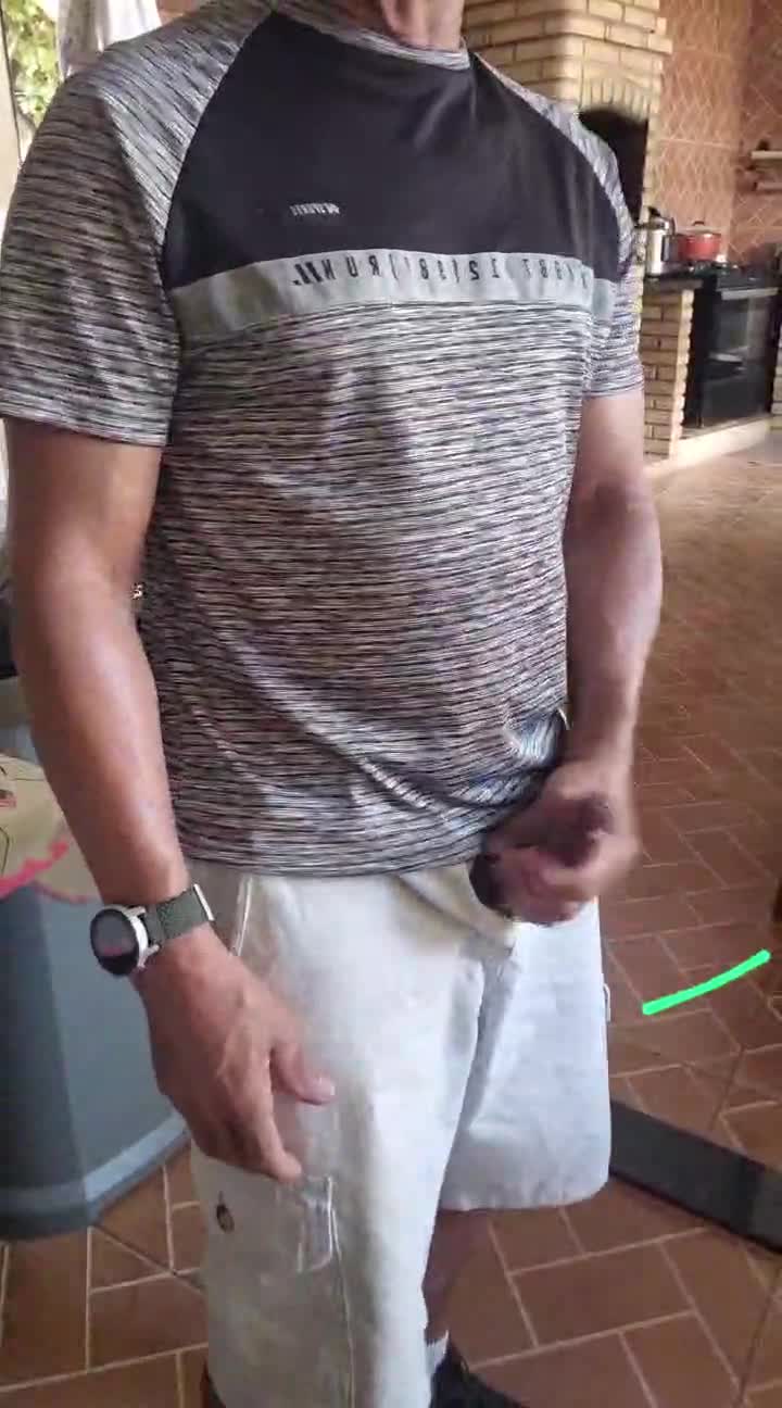 Masturbação e exibicionismo masculino
