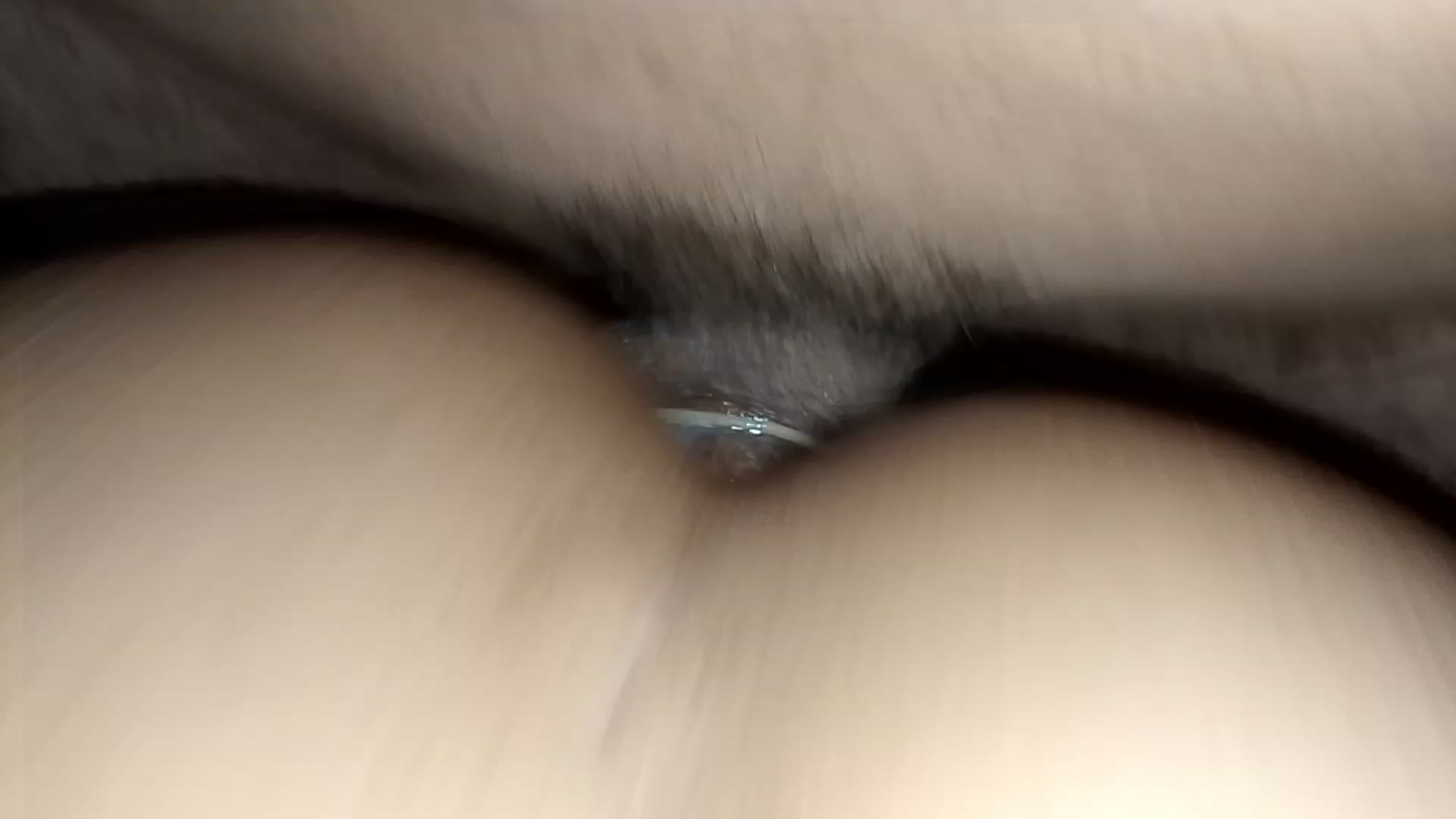 Sexo anal com camisinha, prazer e tesão