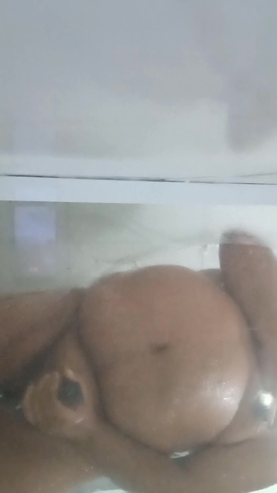 Banho sensual com fetiches banho e voyeur