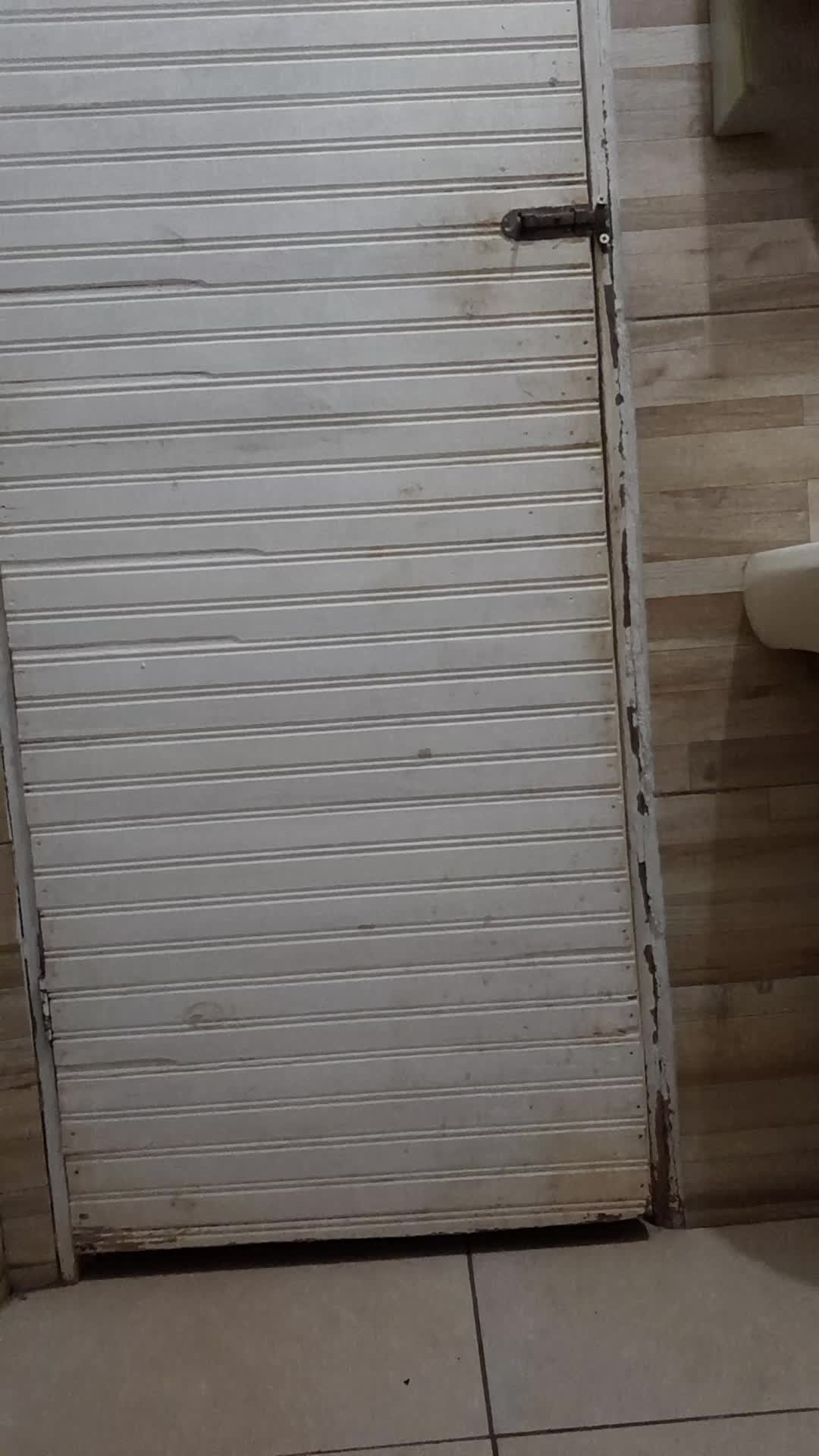 Golden shower, urina, voyeurismo