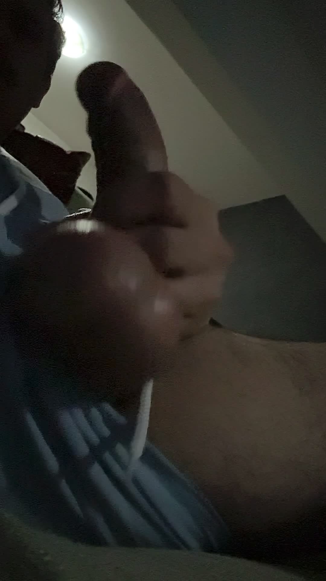 Masturbação intensa com foco no pinto